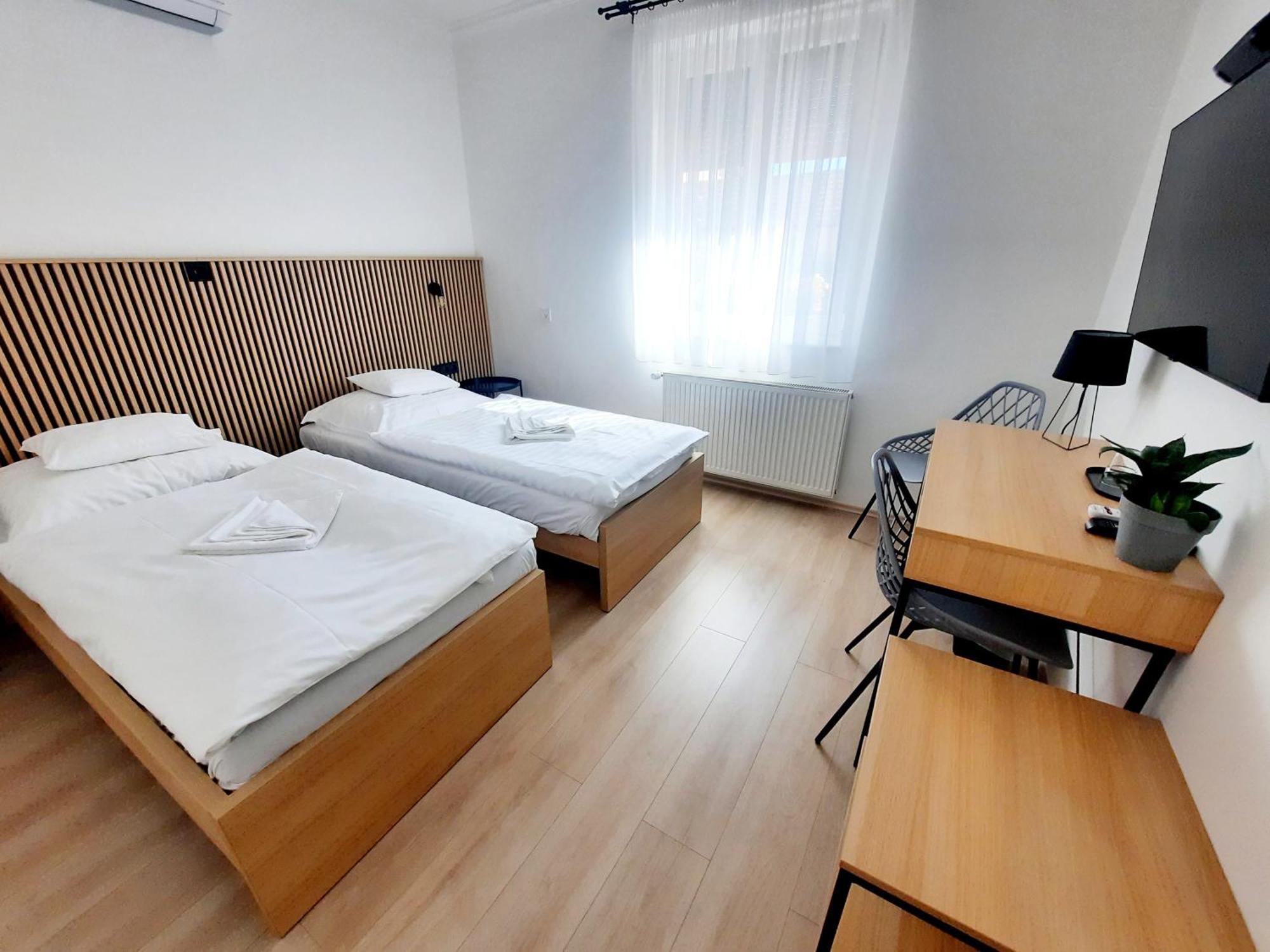 Hotel Termál Panzió Hajdúnánás Esterno foto